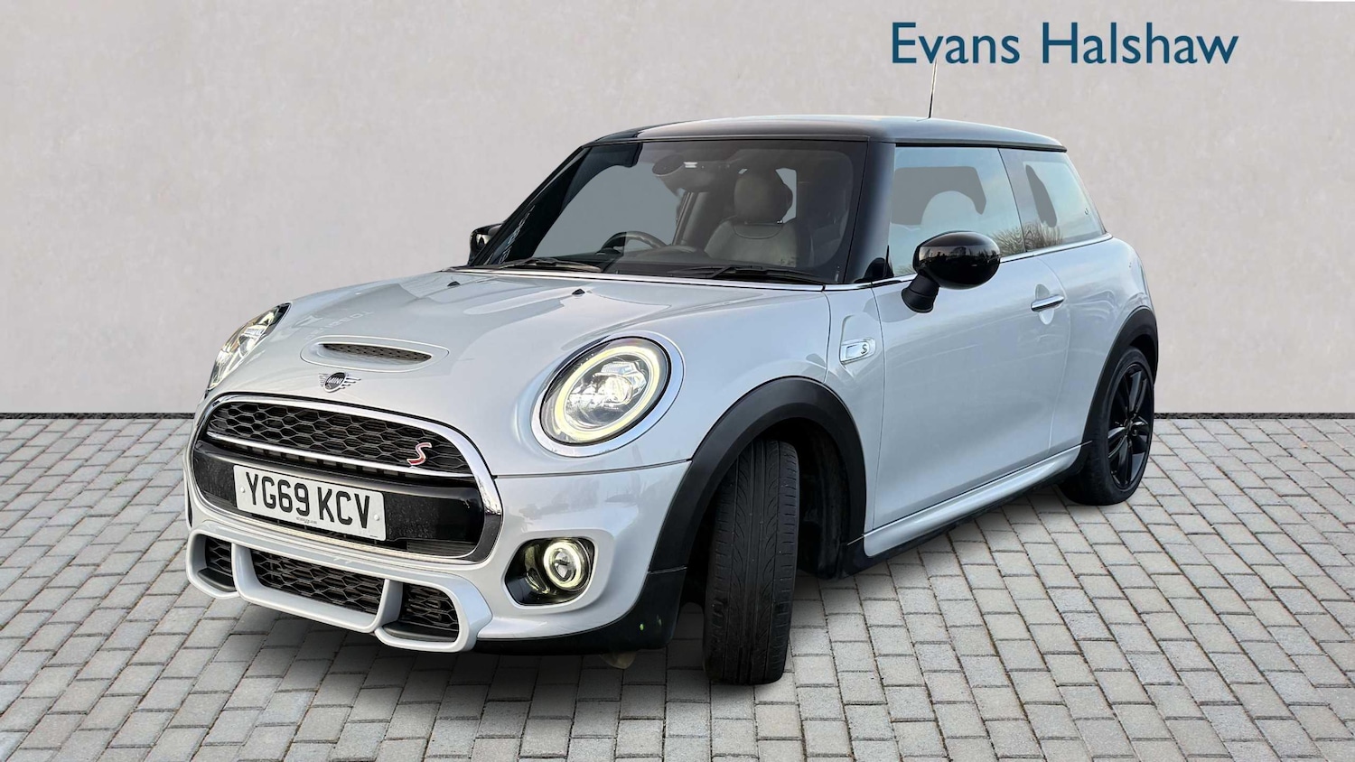 Used MINI Hatch 2019 for sale - 77859296: Photo 2