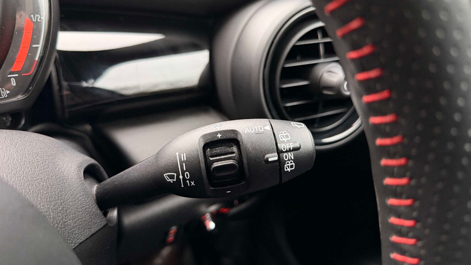 Used MINI Hatch 2019 for sale - 77859296: Photo 22