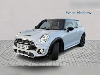 Used MINI Hatch 2019 for sale - 77859296: Photo