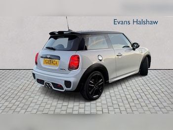 Used MINI Hatch 2019 for sale - 77859296: Photo