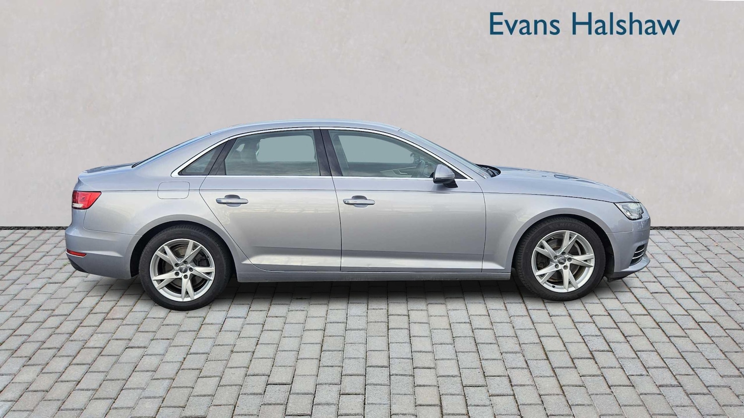 Used Audi A4 2017 for sale - 77961021: Photo 4