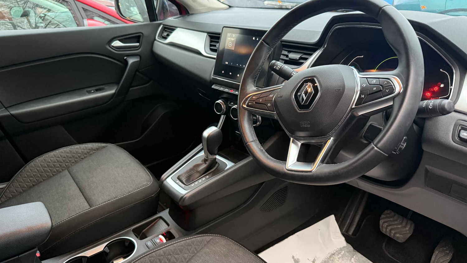 Used Renault Captur 2022 for sale - 77983299: Photo 11