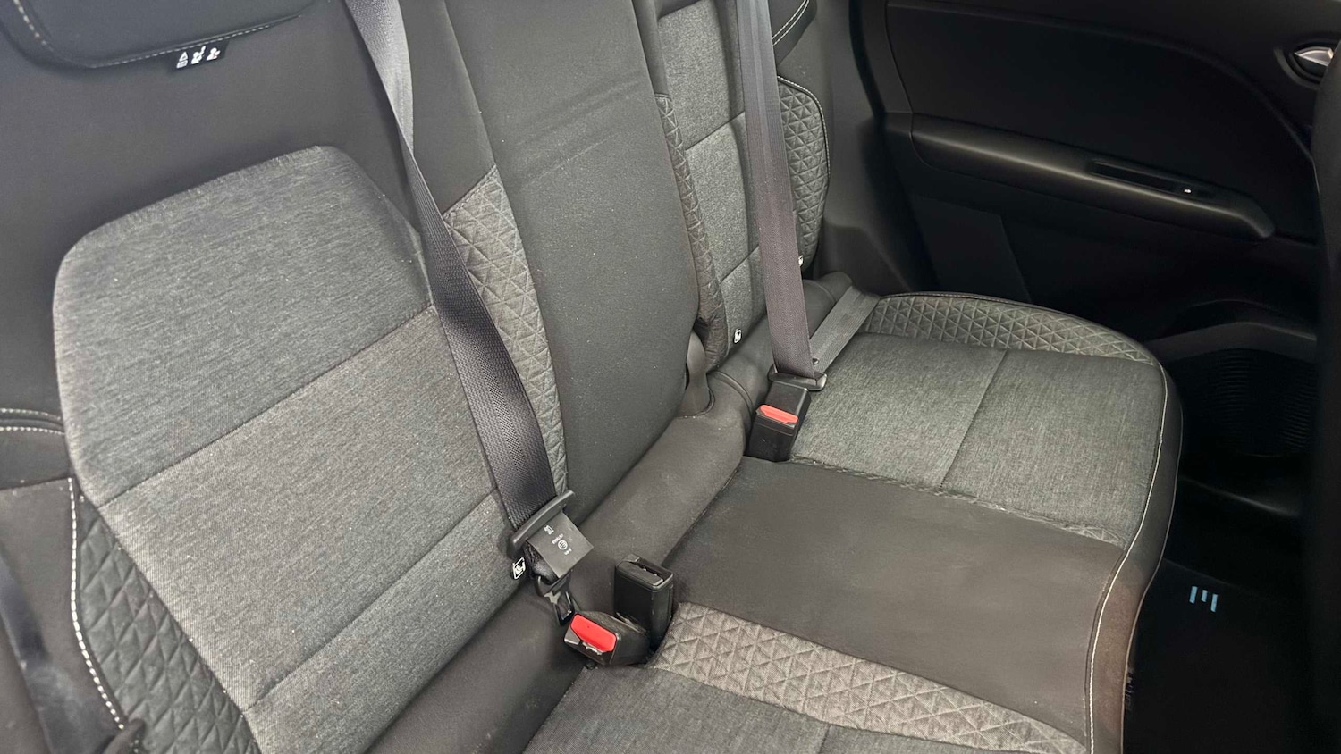 Used Renault Captur 2022 for sale - 77983299: Photo 16