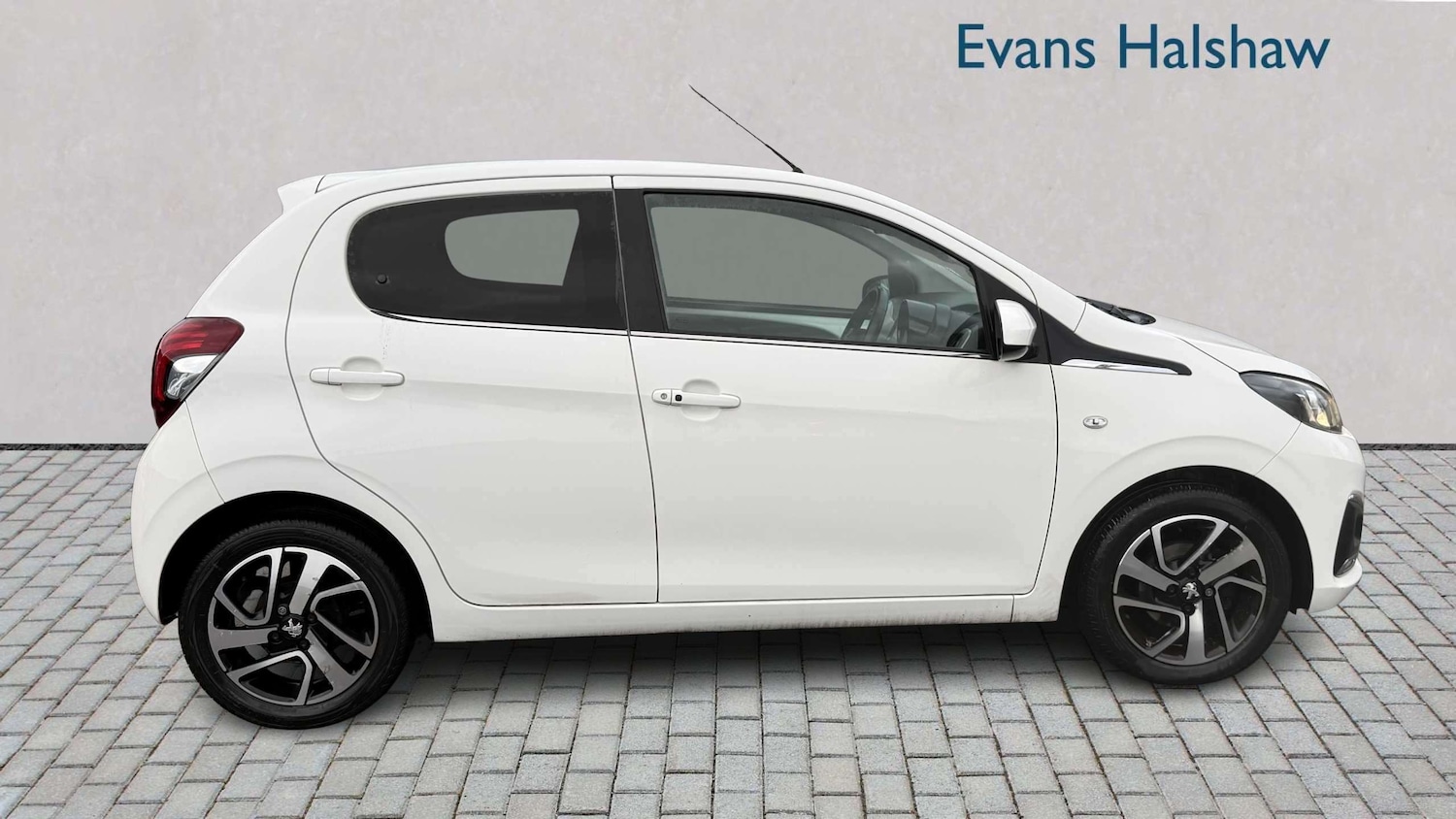 Used Peugeot 108 2015 for sale - 77913789: Photo 5