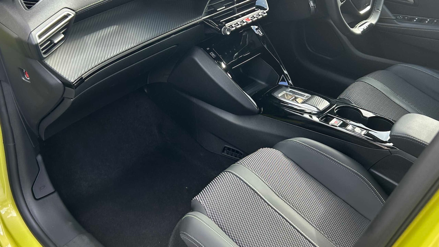 Used Peugeot 208 2024 for sale - 78076796: Photo 17