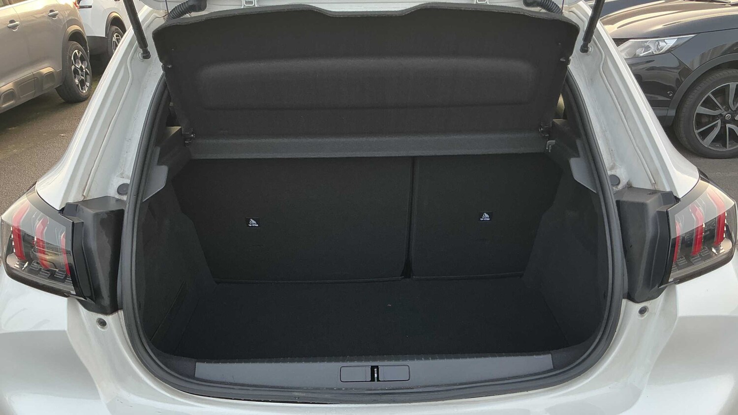 Used Peugeot 208 for sale - 78051921: Photo 8