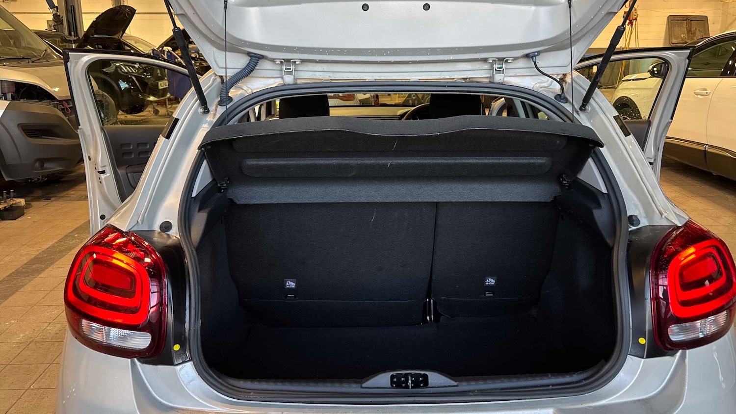 Used Citroen C3 2023 for sale - 77858640: Photo 10