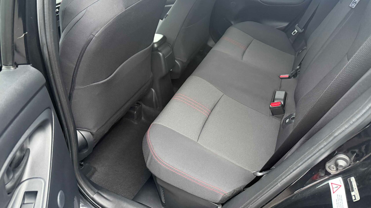 Used Toyota Yaris 2022 for sale - 77859023: Photo 10