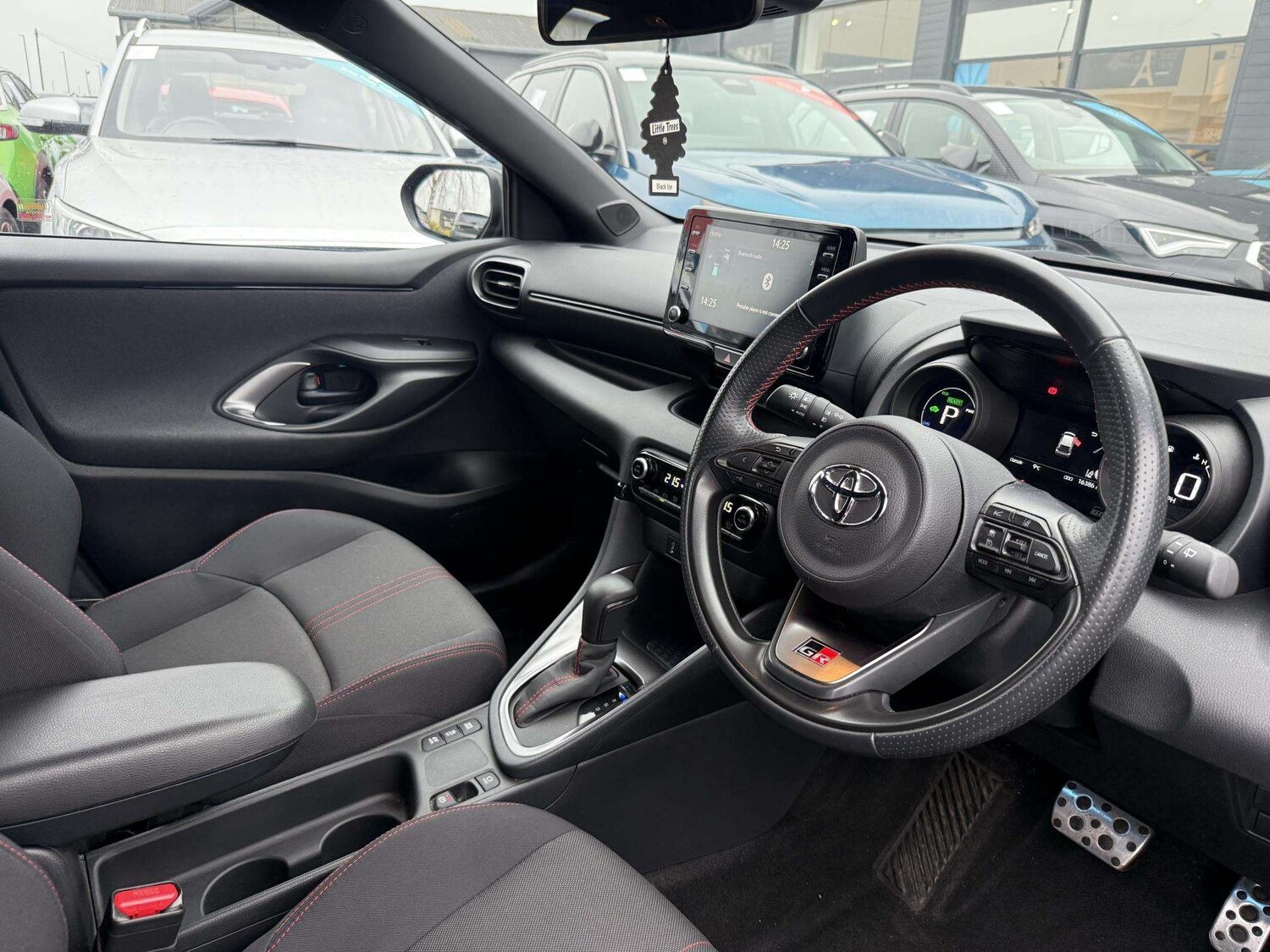 Used Toyota Yaris 2022 for sale - 77859023: Photo 15