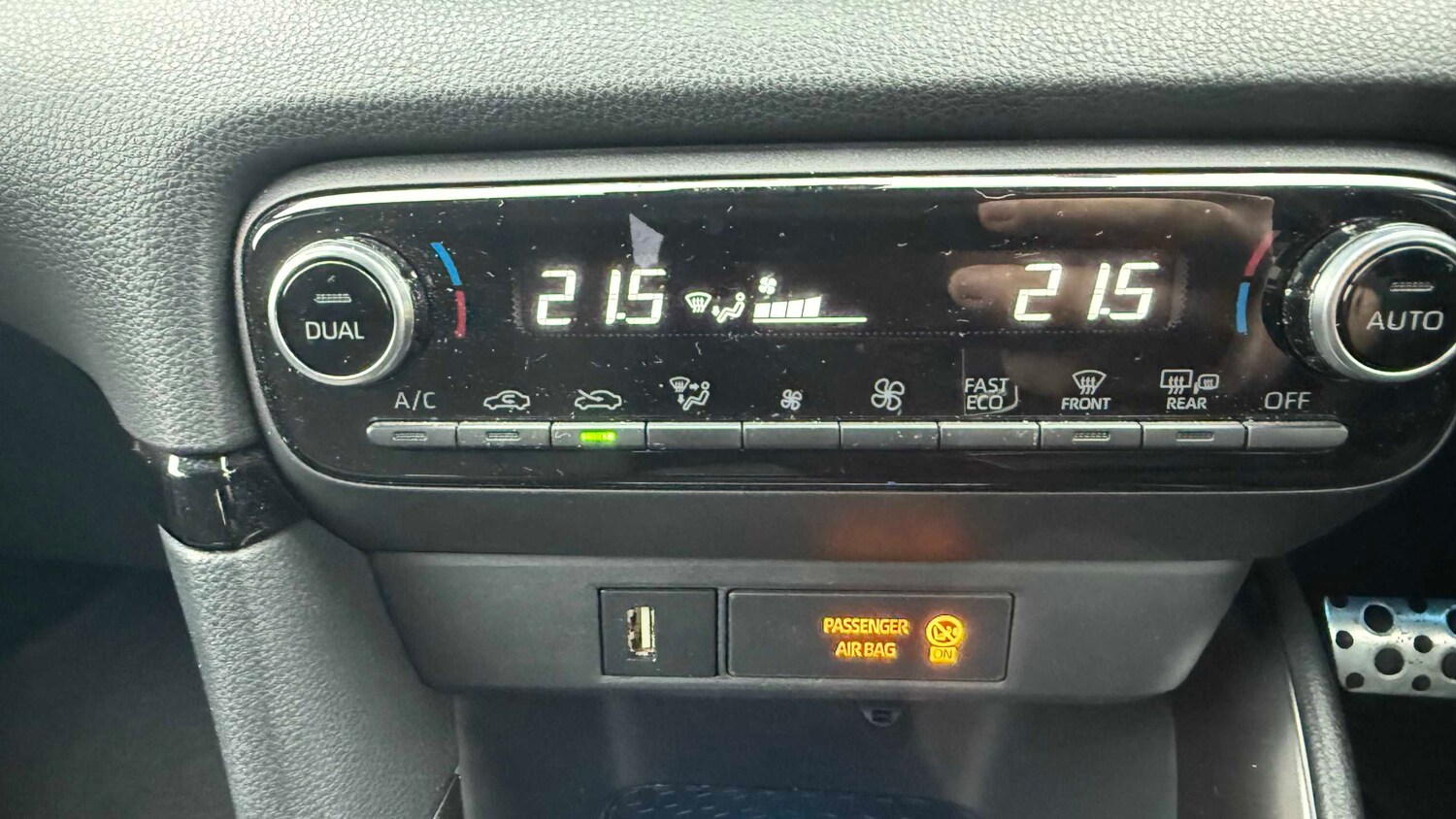 Used Toyota Yaris 2022 for sale - 77859023: Photo 18