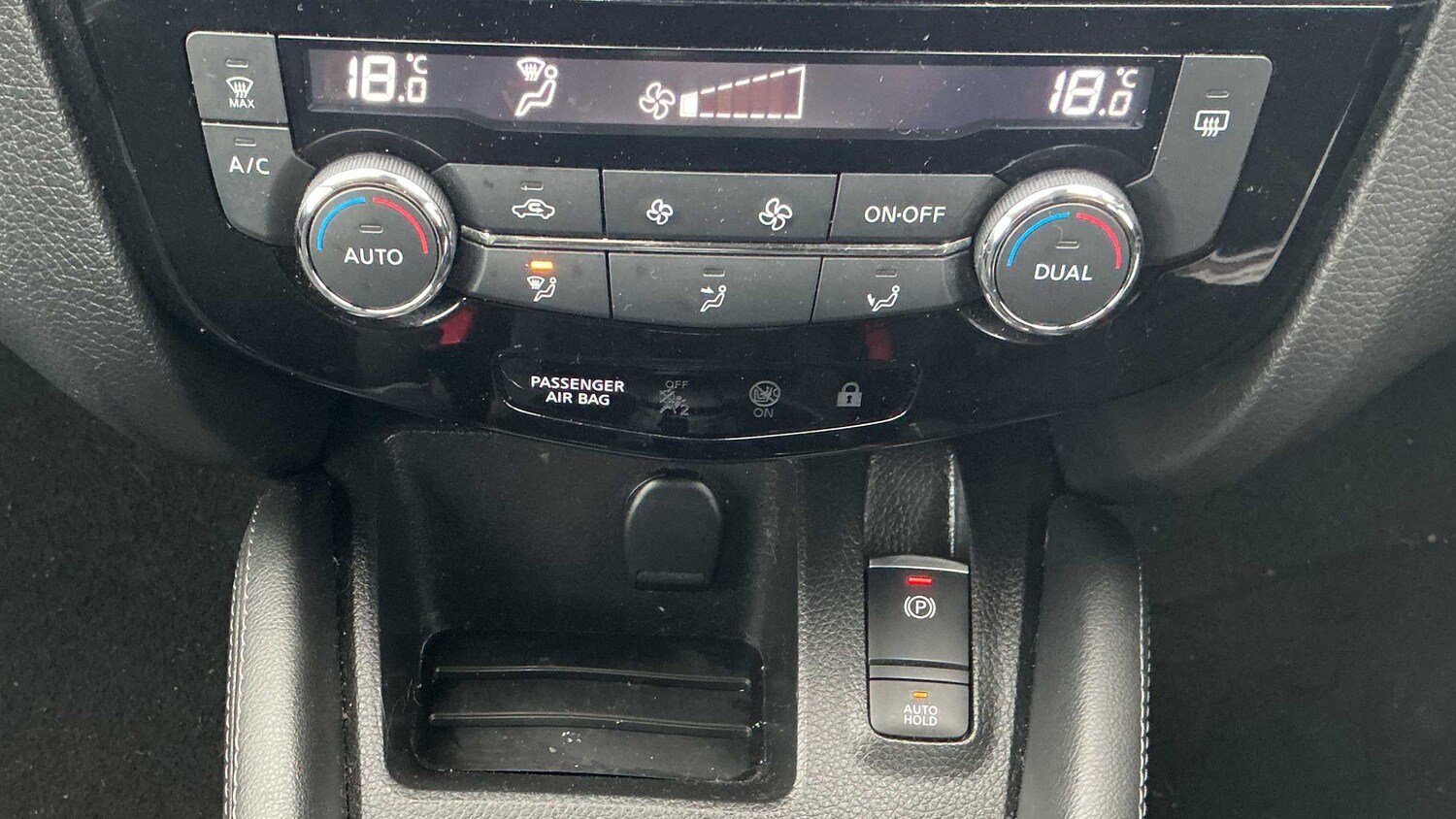 Used Nissan Qashqai for sale - 77857353: Photo 18