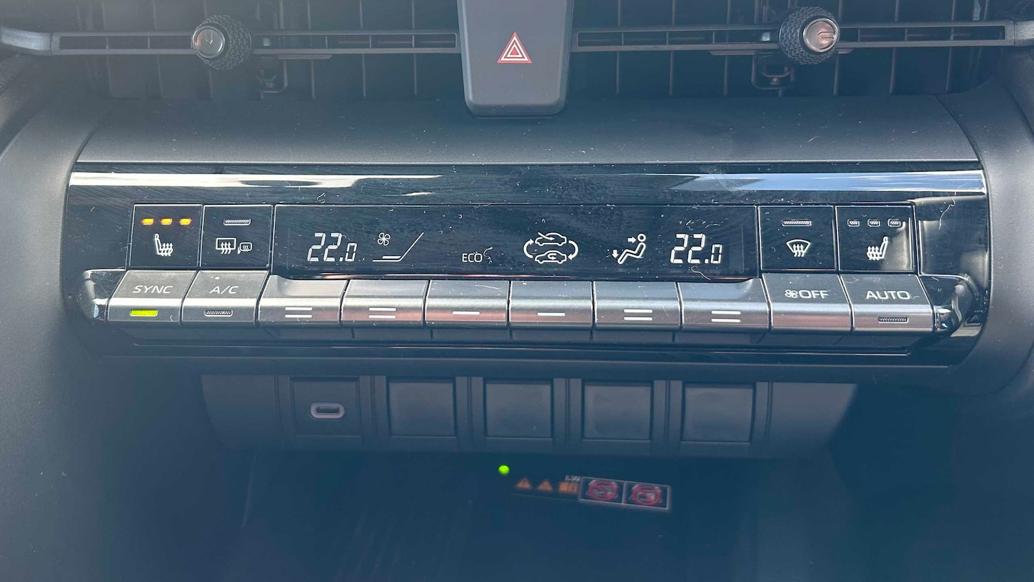 Used Toyota C-HR 2025 for sale - 78221221: Photo 21