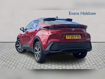 Used Toyota C-HR 2025 for sale - 78221221: Photo