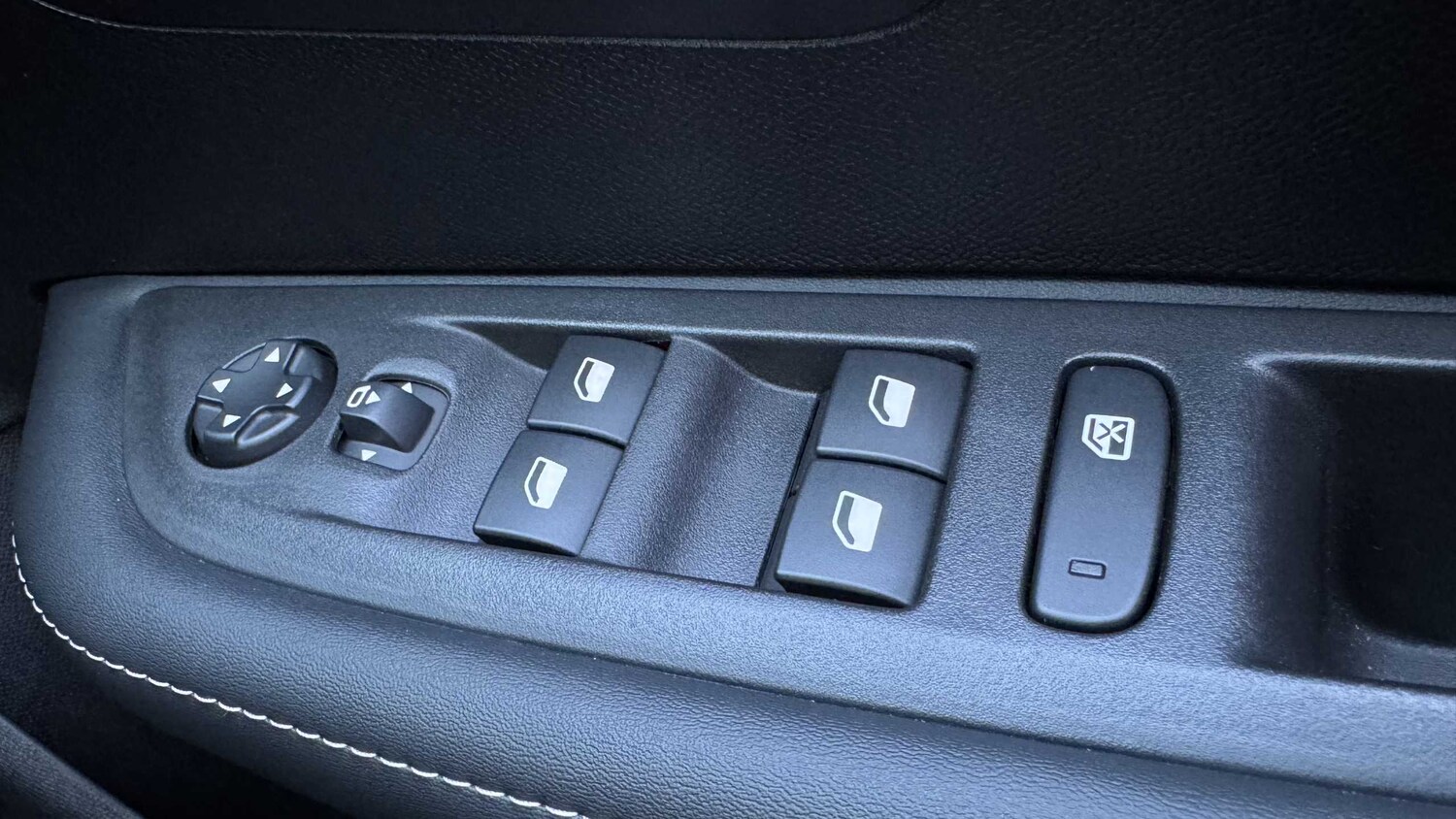 Used Peugeot 208 2025 for sale - 77857699: Photo 34