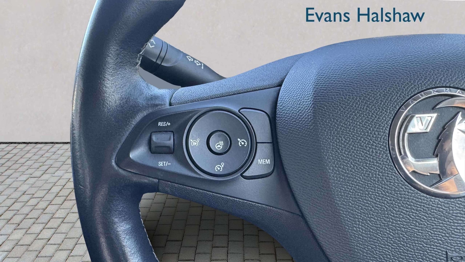 Used Vauxhall Corsa for sale - 77860185: Photo 2