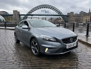 Used Volvo V40 2014 for sale - 79655824: Photo