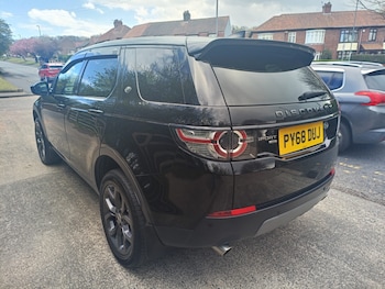 Used Land Rover Discovery Sport 2018 for sale - 78366739: Photo