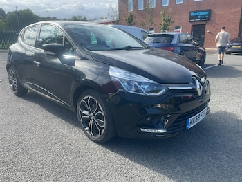 Used Renault Clio 2018 for sale - 77579687: Photo