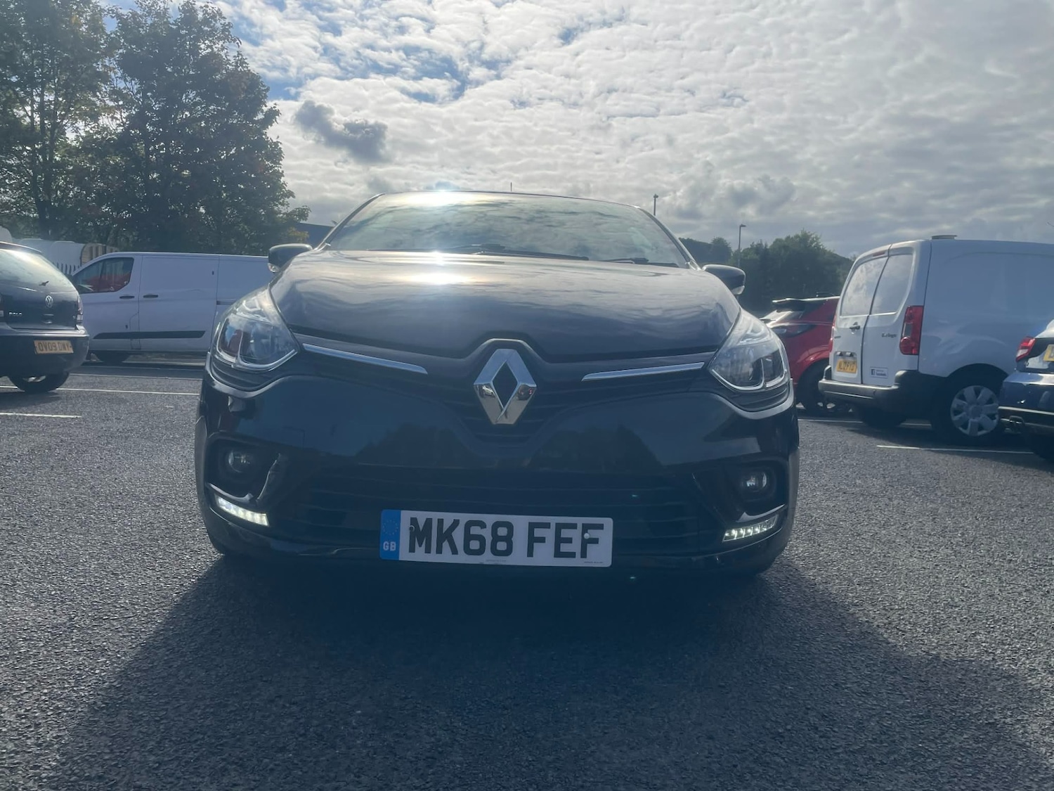 Used Renault Clio 2018 for sale - 77579687: Photo 2