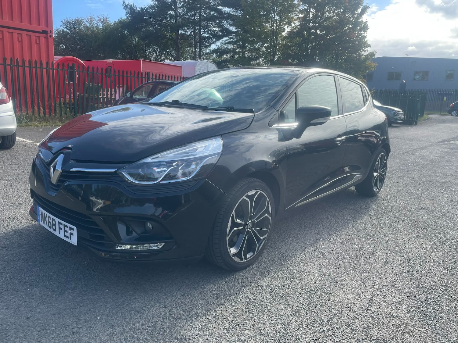 Used Renault Clio 2018 for sale - 77579687: Photo 4