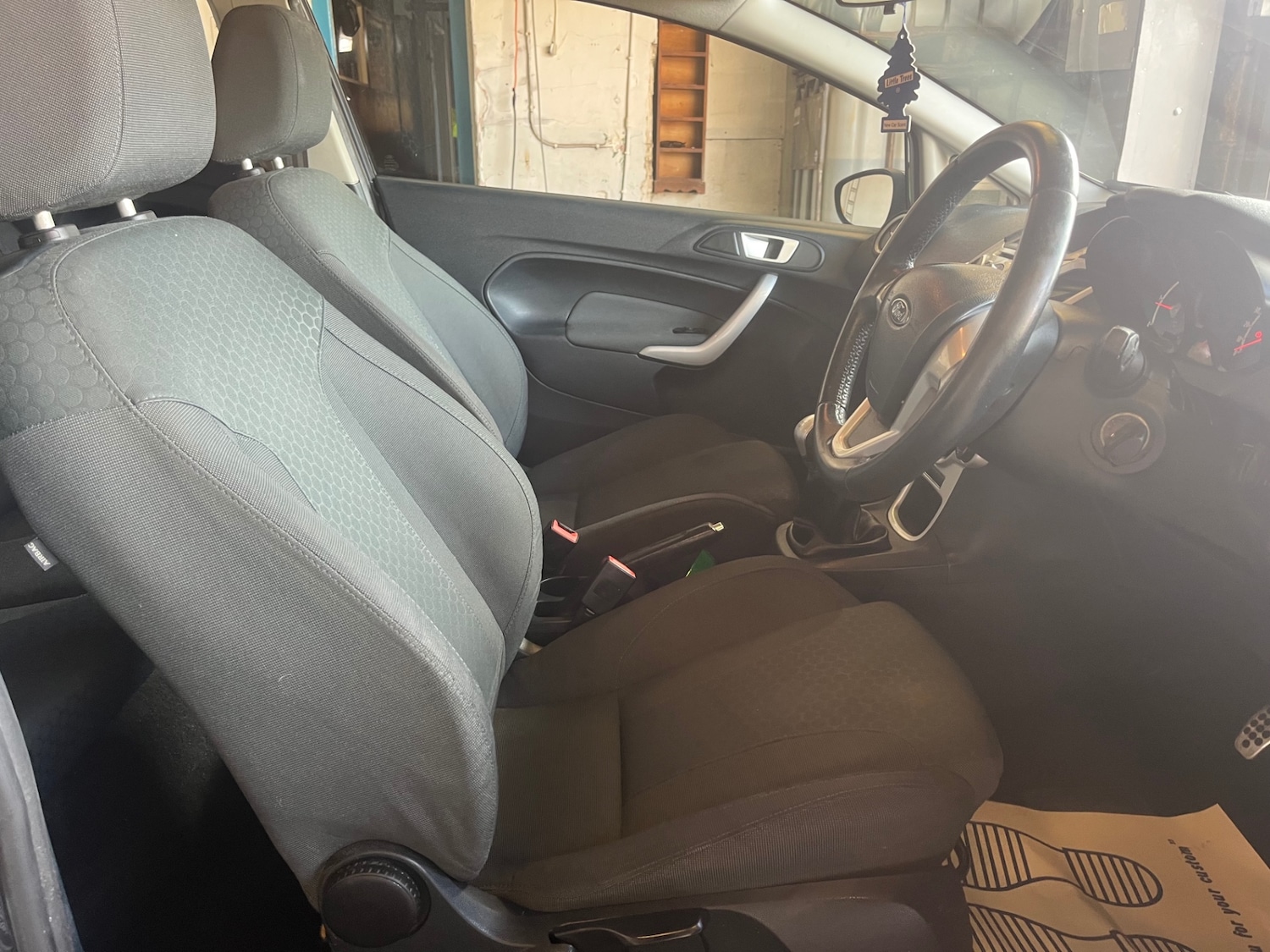 Used Ford Fiesta 2012 for sale - 78094911: Photo 5