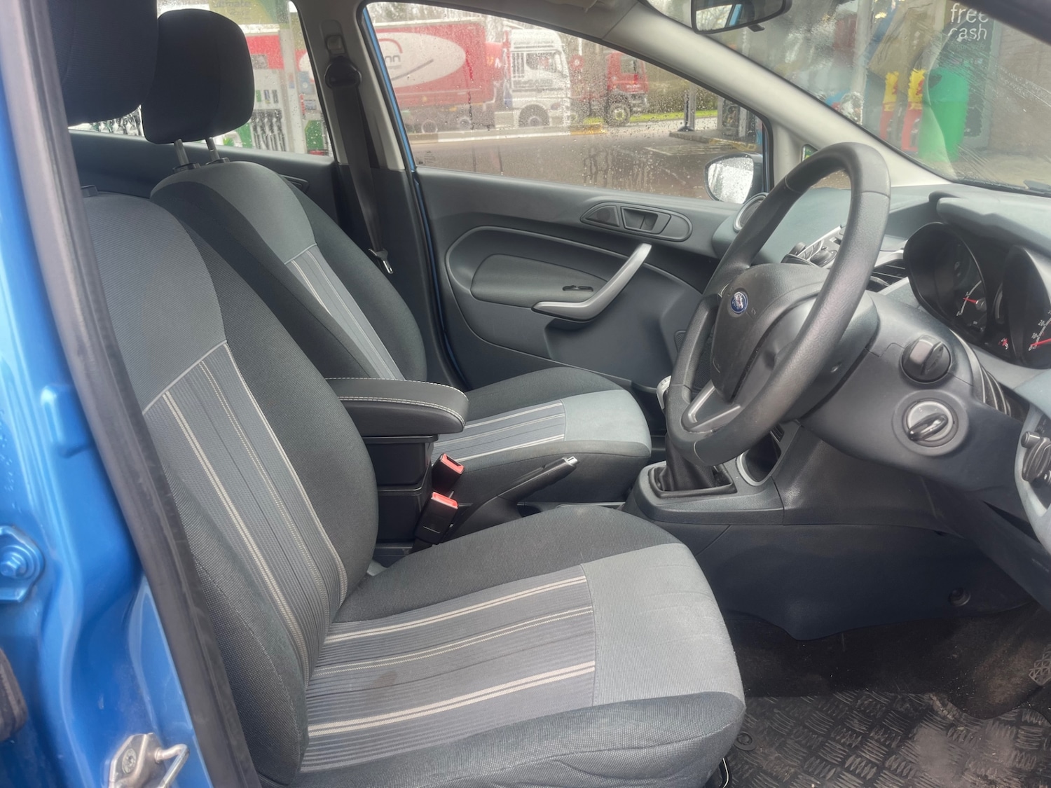 Used Ford Fiesta 2009 for sale - 77988894: Photo 5