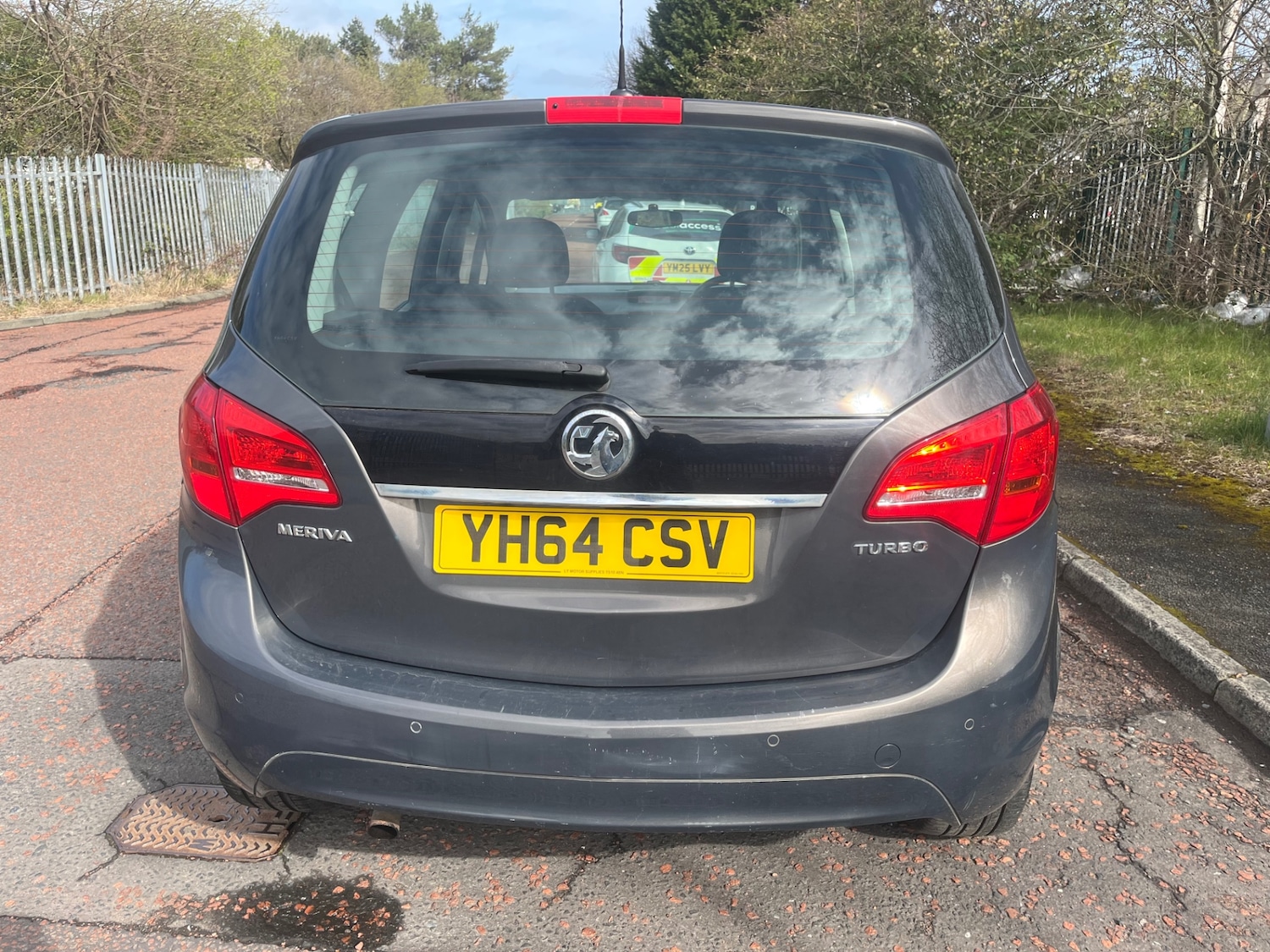Used Vauxhall Meriva 2014 for sale - 78045792: Photo 3