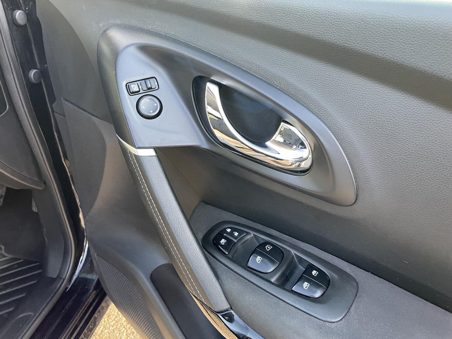 Used Renault Kadjar 2017 for sale - 77702866: Photo 28