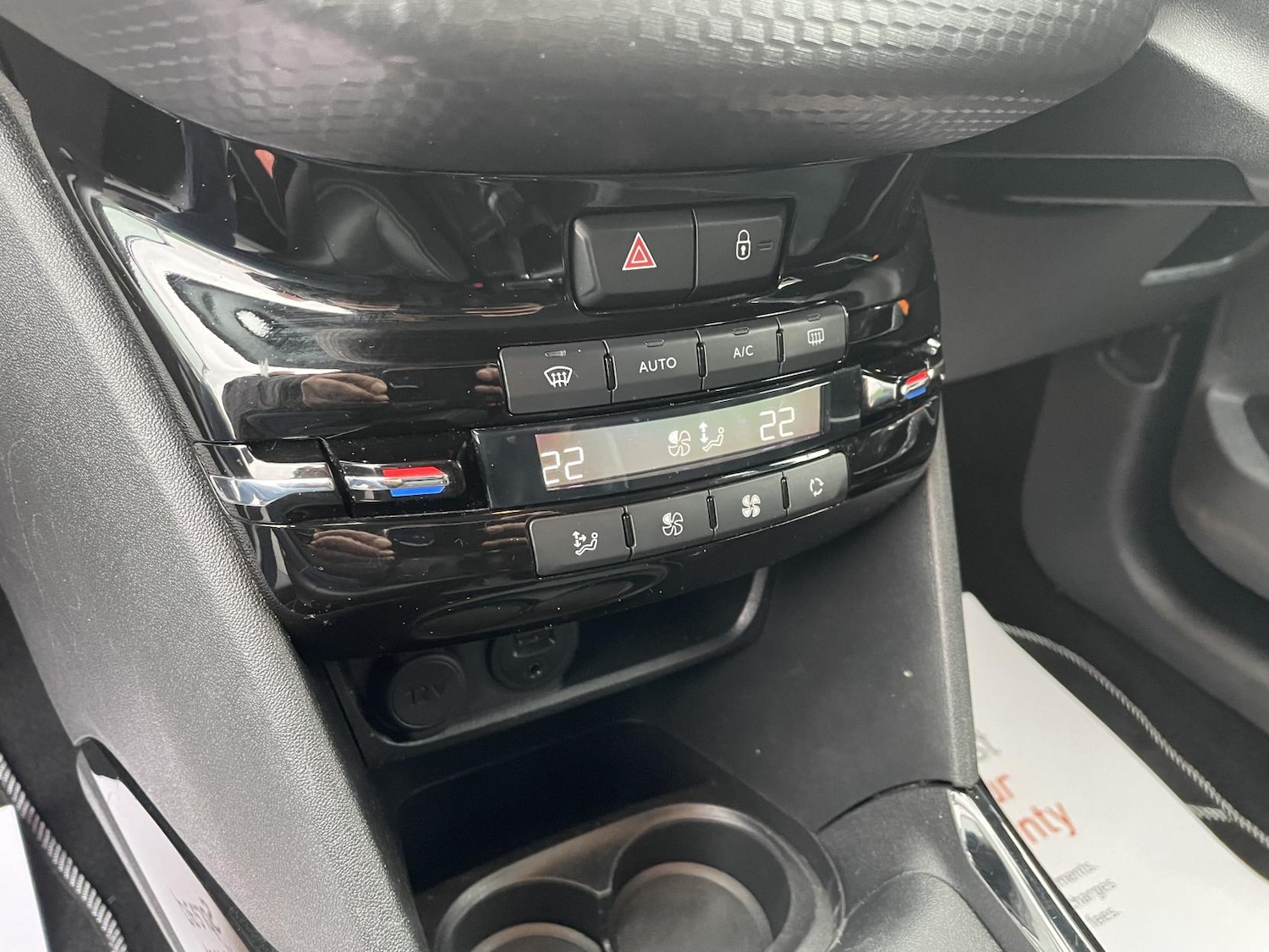 Used Peugeot 2008 2017 for sale - 77613771: Photo 15