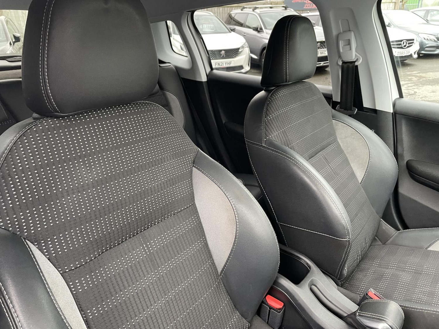 Used Peugeot 2008 2017 for sale - 77613771: Photo 22