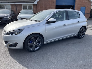 Used Peugeot 308 2017 for sale - 77959440: Photo