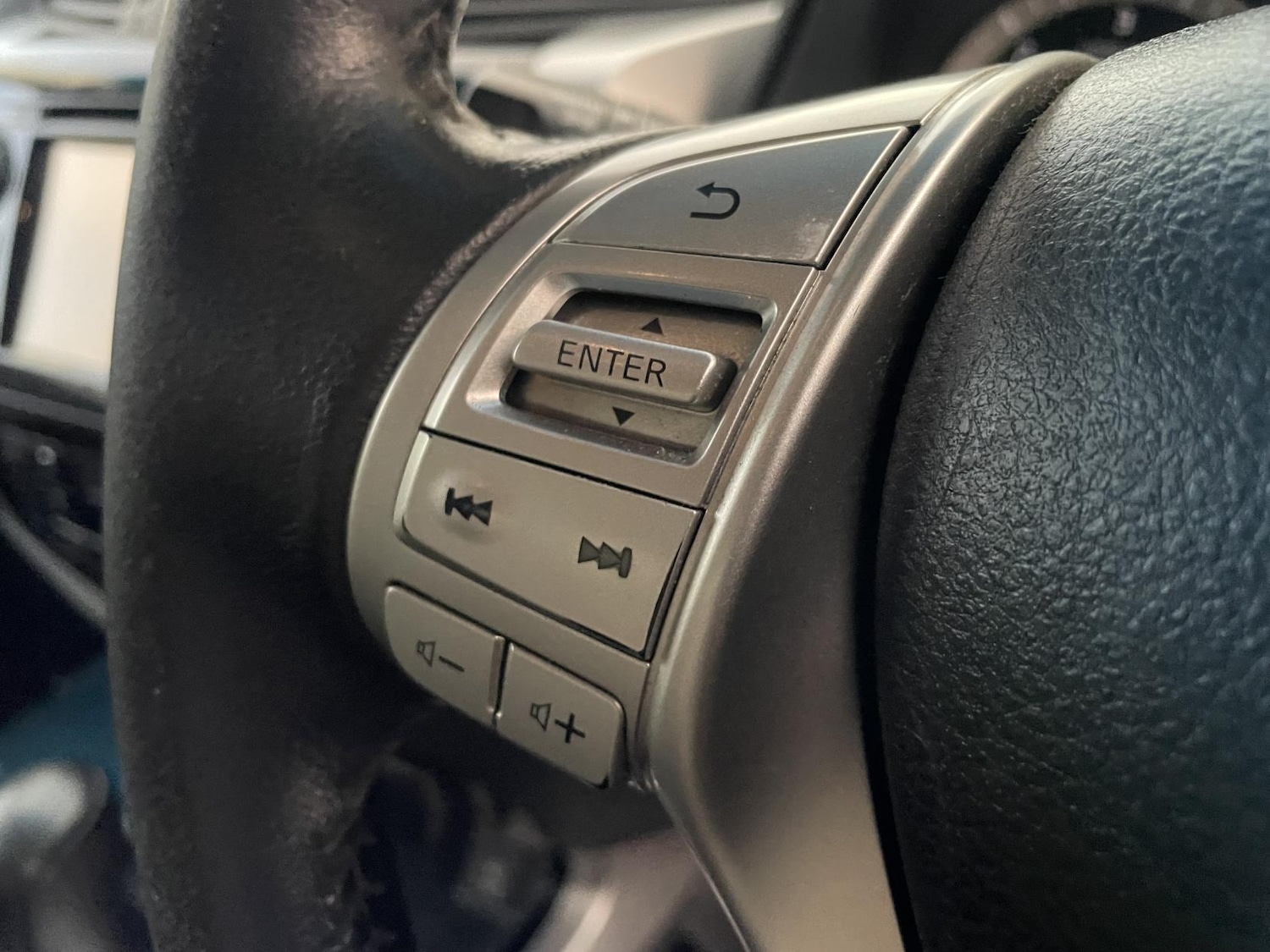 Used Nissan Navara 2017 for sale - 77556935: Photo 20