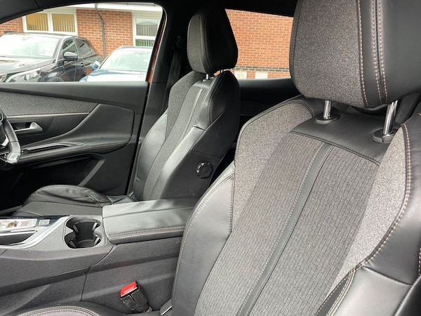 Used Peugeot 3008 2017 for sale - 76309384: Photo 11