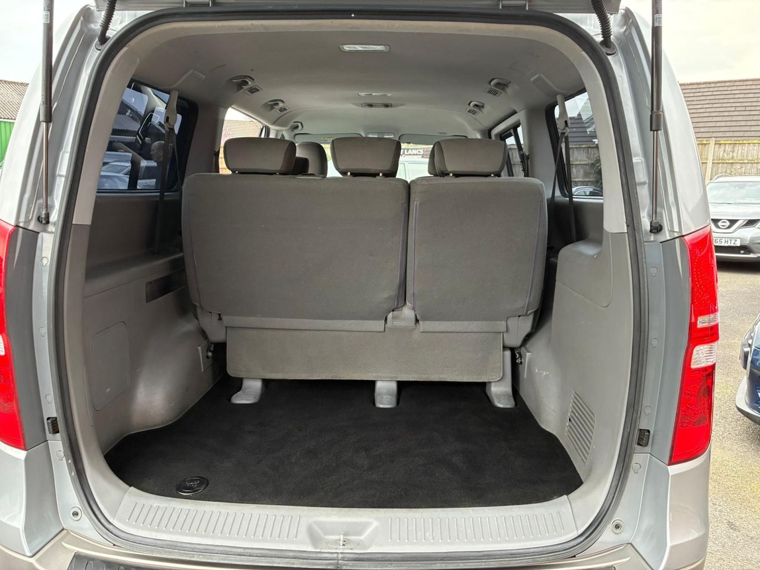 Used Hyundai i800 2017 for sale - 77770787: Photo 15