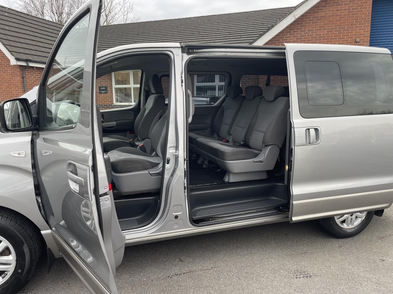 Used Hyundai i800 2017 for sale - 77770787: Photo 30