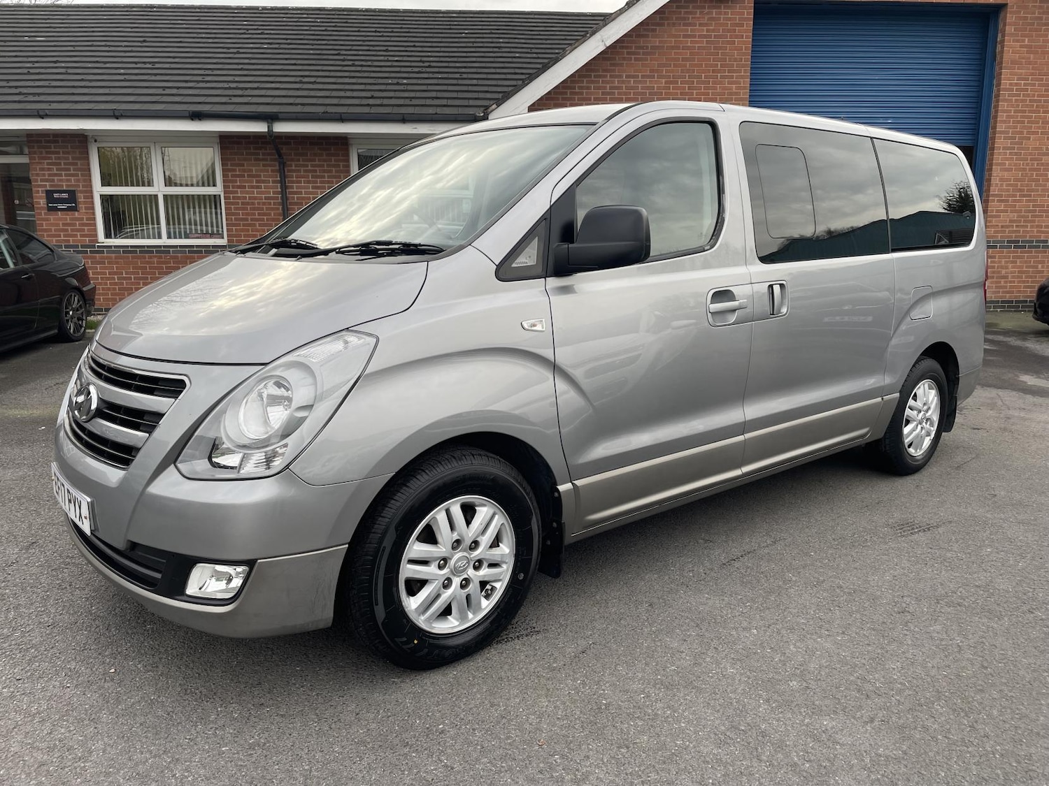 Used Hyundai i800 2017 for sale - 77770787: Photo 4