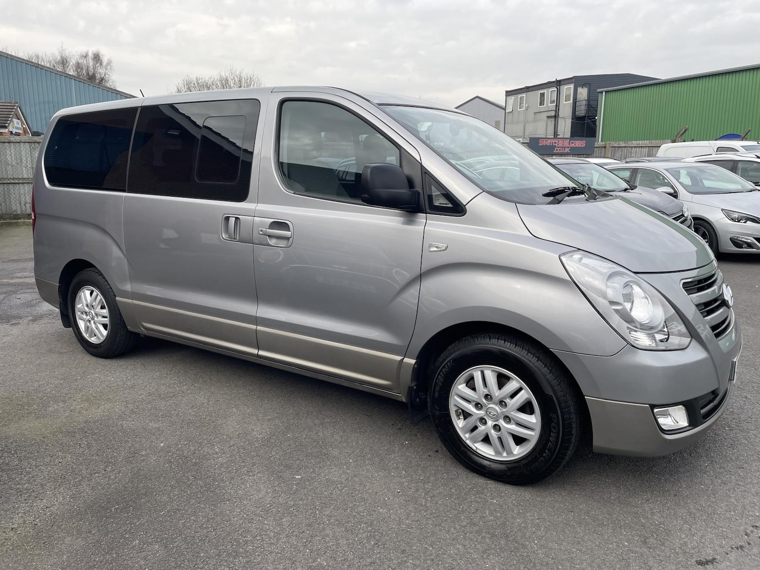 Used Hyundai i800 2017 for sale - 77770787: Photo 8