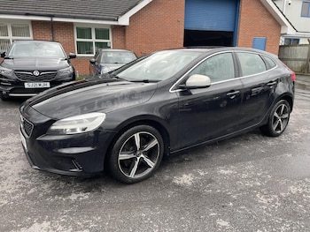 Used Volvo V40 2017 for sale - 77778717: Photo