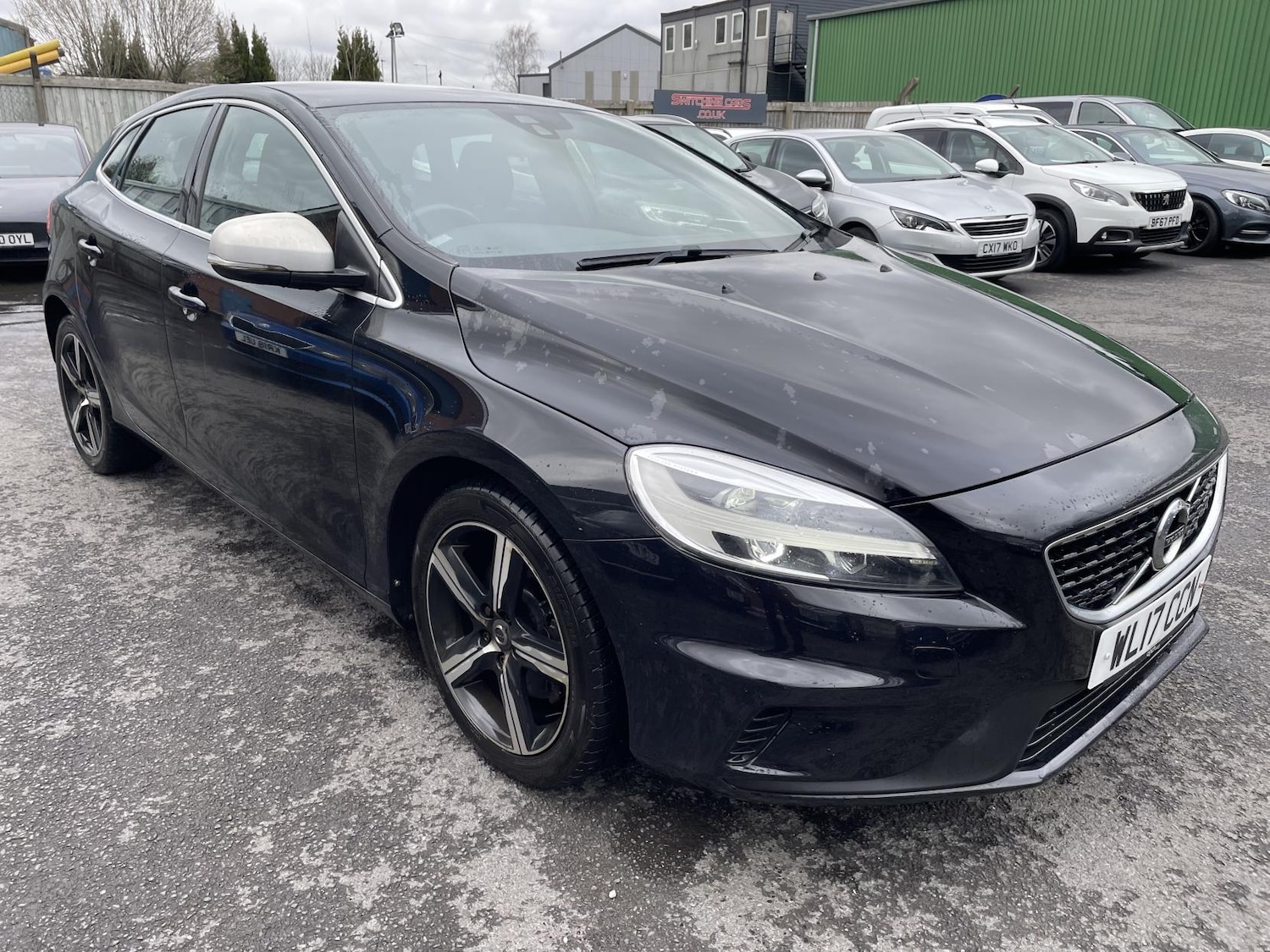 Used Volvo V40 2017 for sale - 77778717: Photo 9