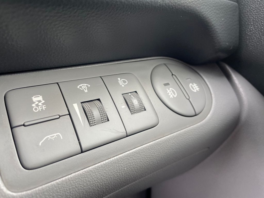 Used Hyundai i800 2018 for sale - 76286105: Photo 28