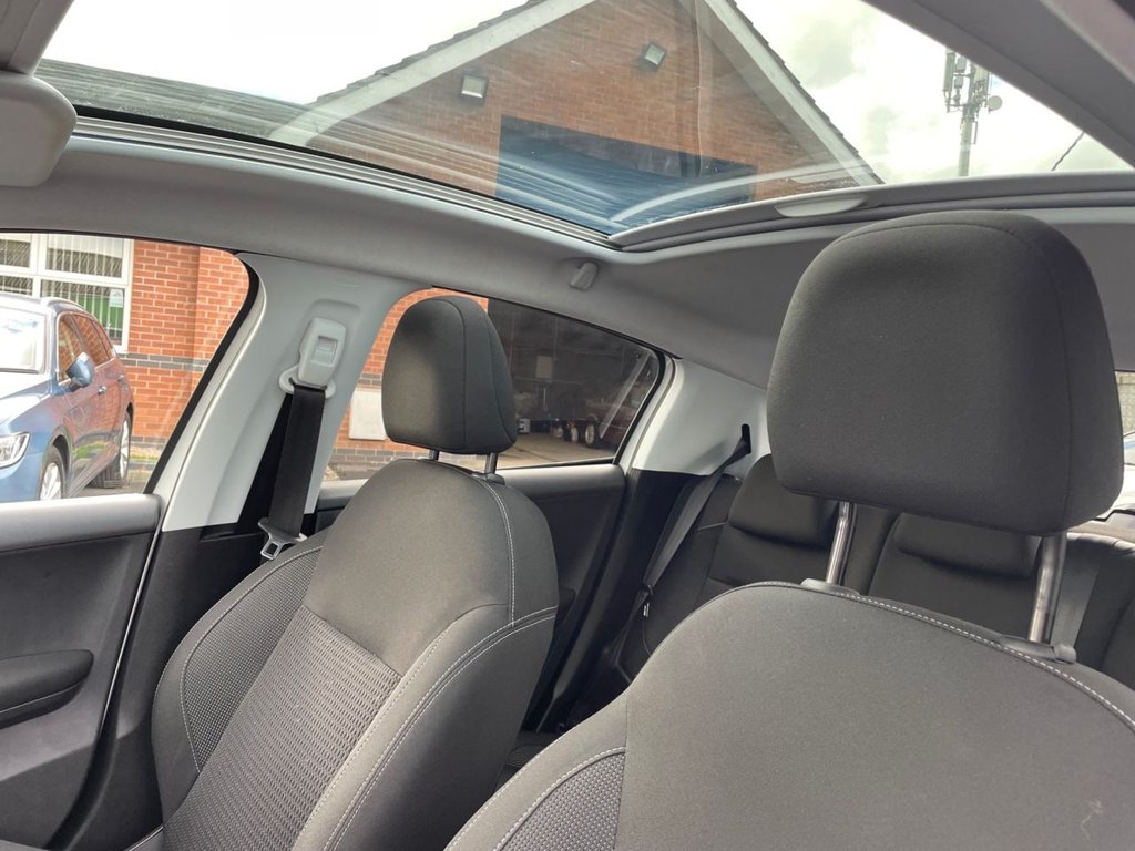 Used Peugeot 208 2018 for sale - 76286136: Photo 14