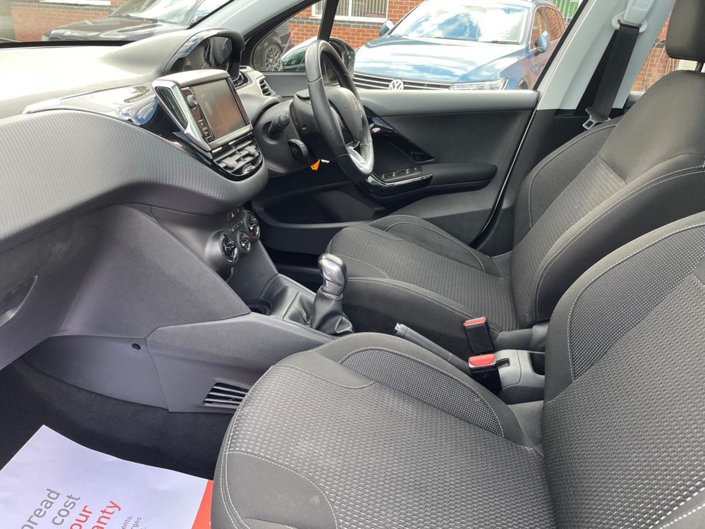 Used Peugeot 208 2018 for sale - 76286136: Photo 15