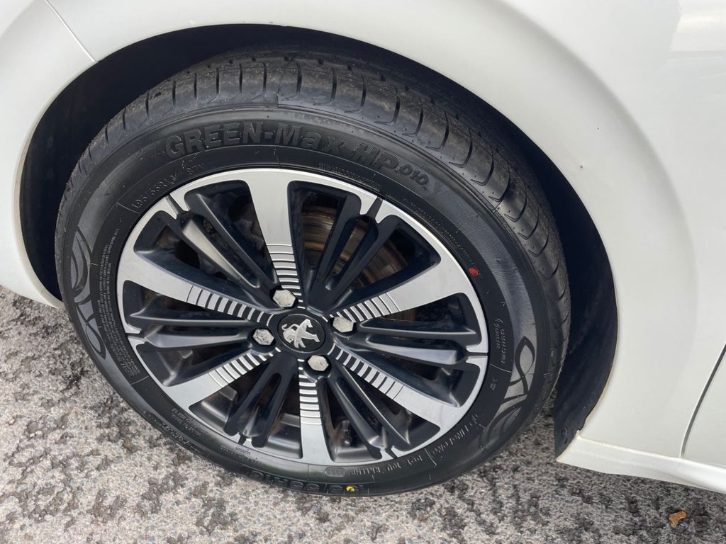 Used Peugeot 208 2018 for sale - 76286136: Photo 40