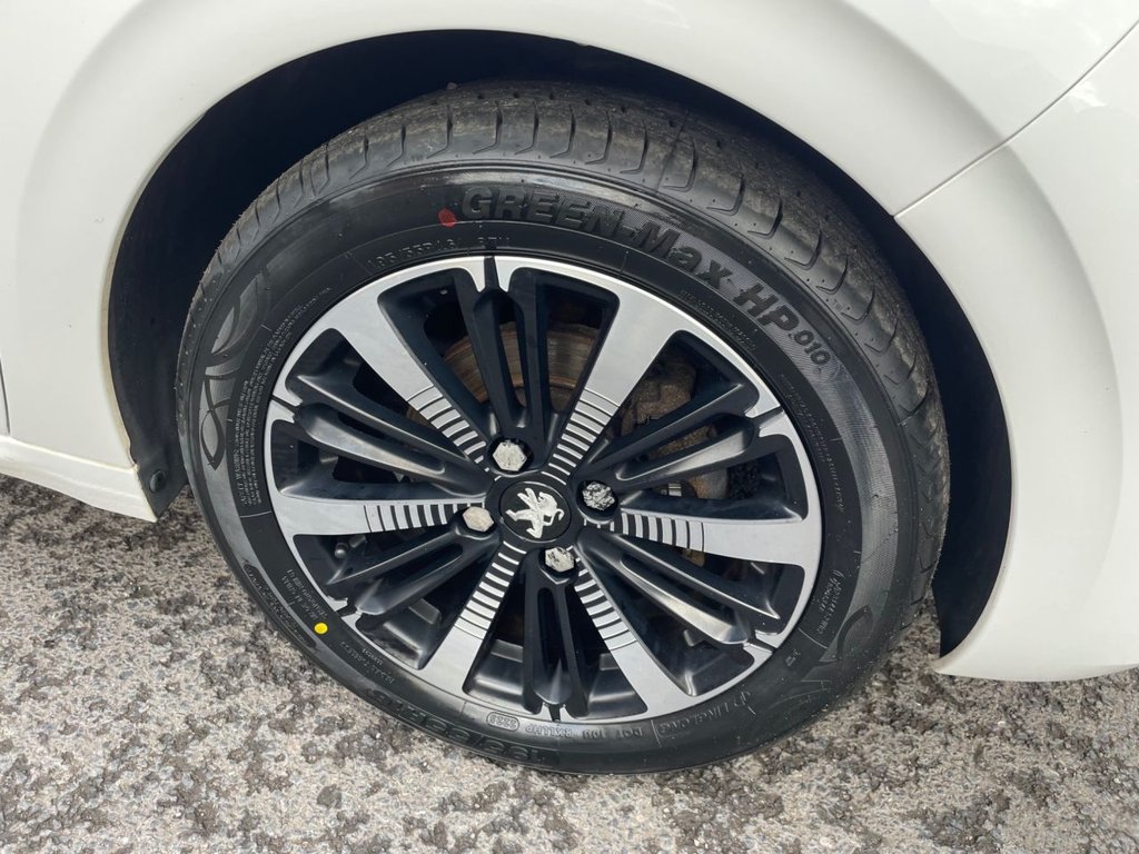 Used Peugeot 208 2018 for sale - 76286136: Photo 43