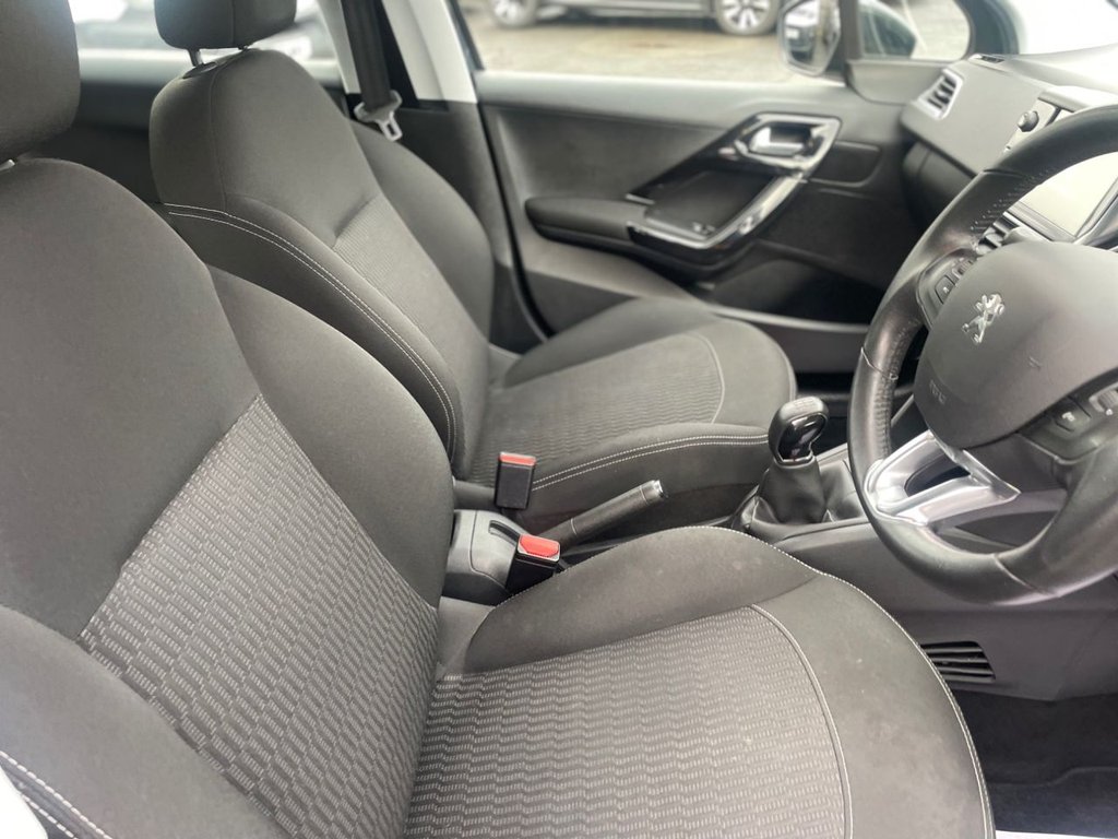 Used Peugeot 208 2017 for sale - 76731235: Photo 18