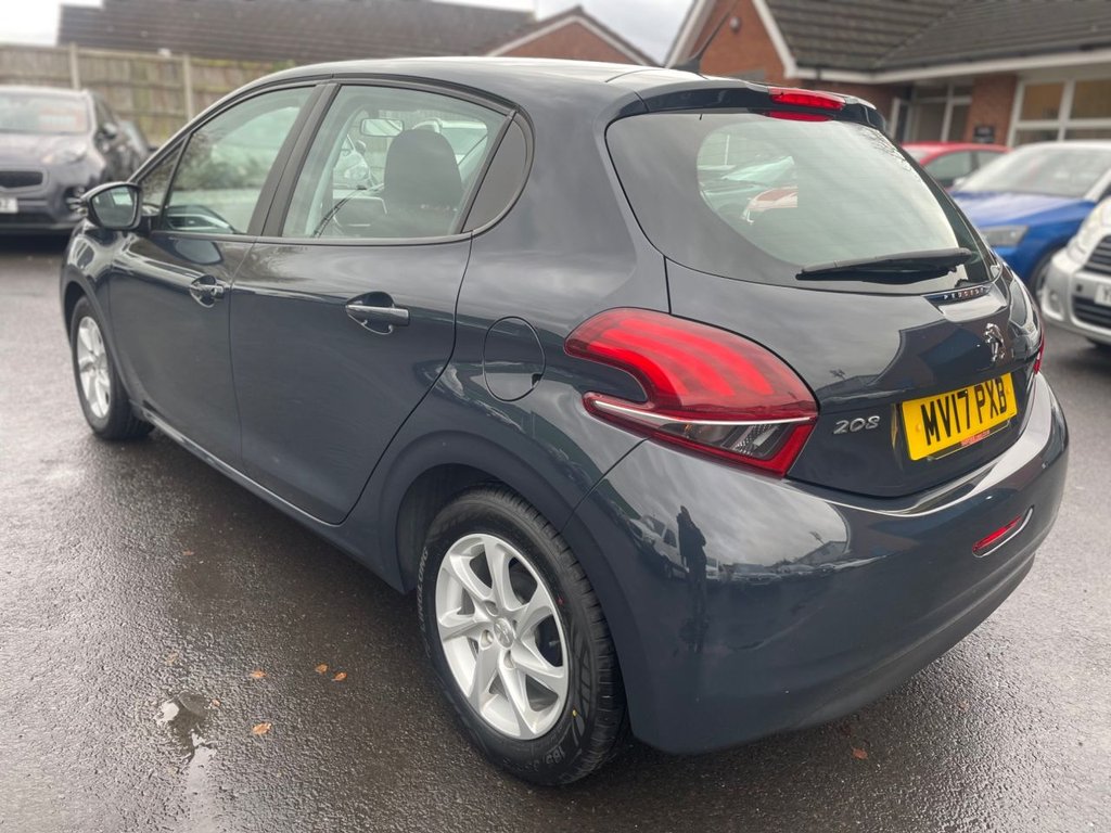 Used Peugeot 208 2017 for sale - 76731235: Photo 5