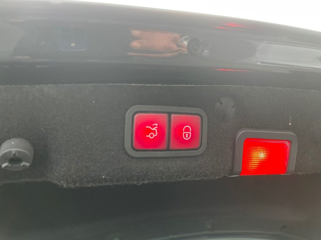 Used Mercedes-Benz C Class 2014 for sale - 77021824: Photo 37