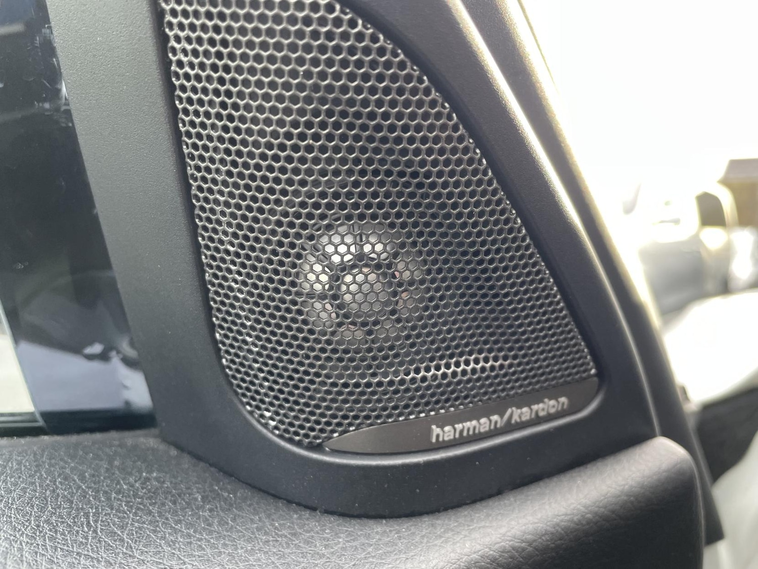 Used BMW 3 Series 2017 for sale - 77225350: Photo 29