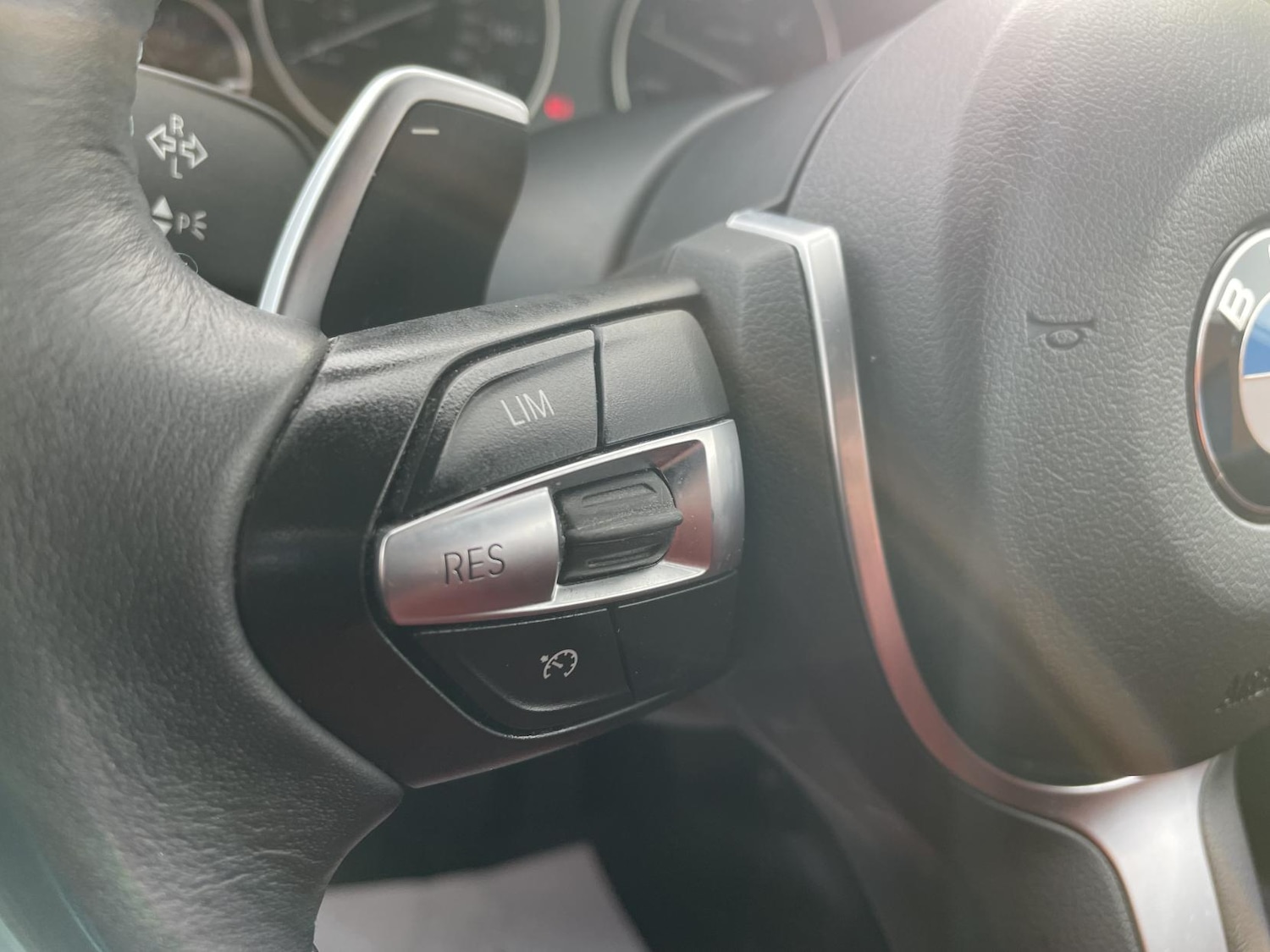 Used BMW 3 Series 2017 for sale - 77225350: Photo 35