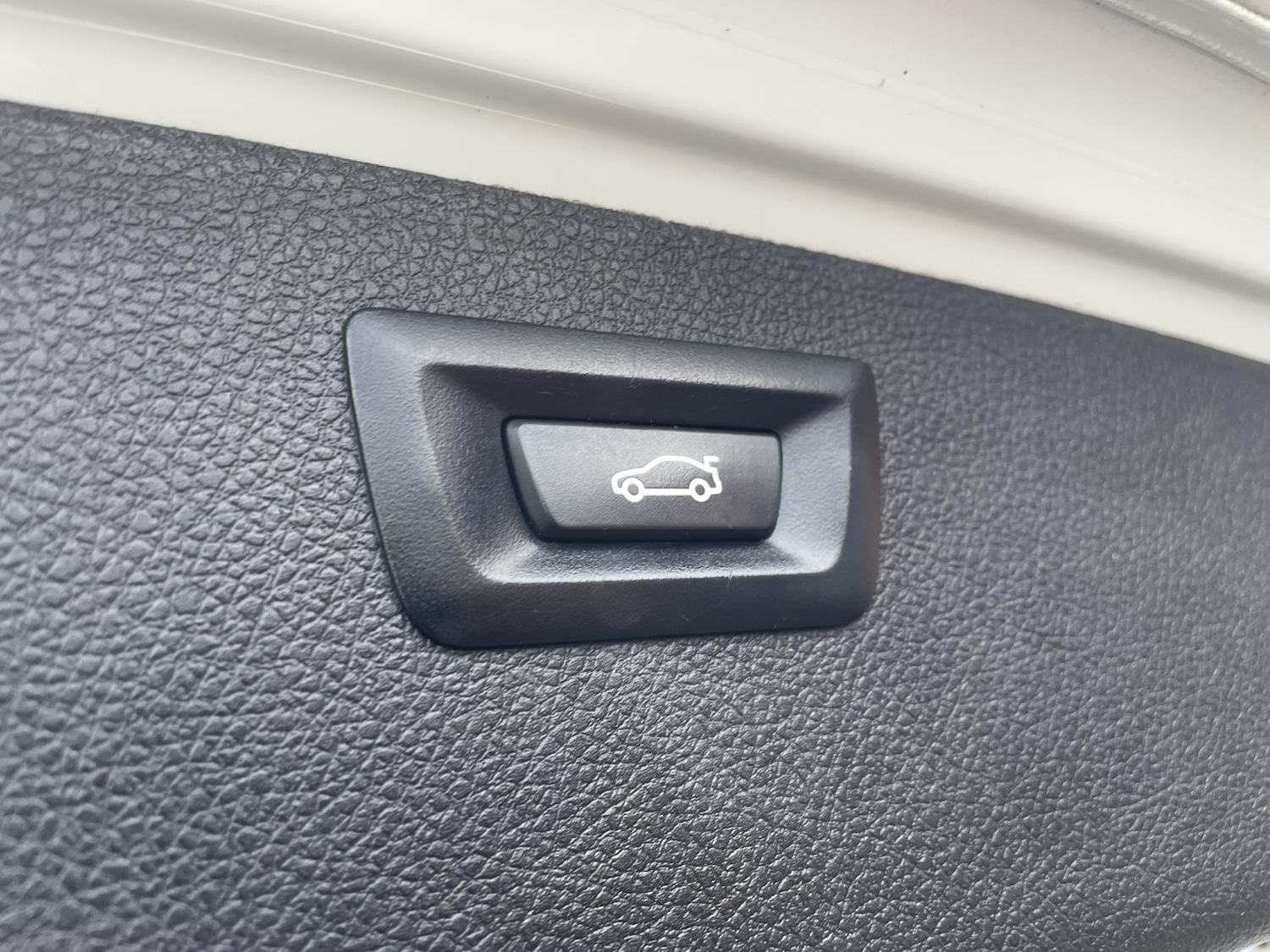 Used BMW 3 Series 2017 for sale - 77225350: Photo 40